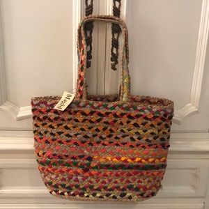 Woven handbag 🌈